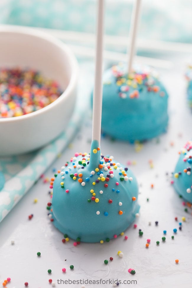 Basic Round Sprinkle-topped Cake Pops