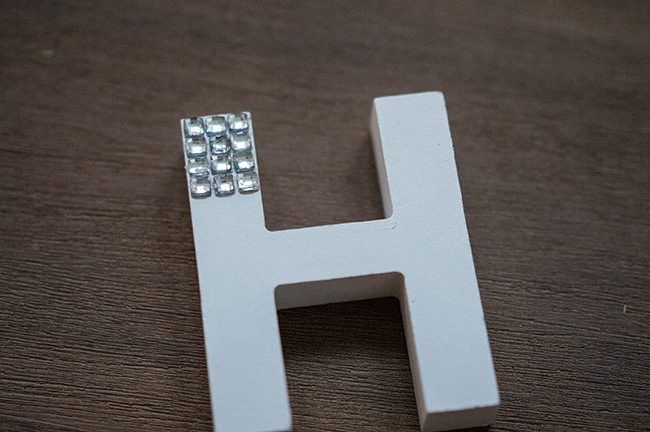 DIY Ho Ho Christmas Letters Applying Glitter Stickers