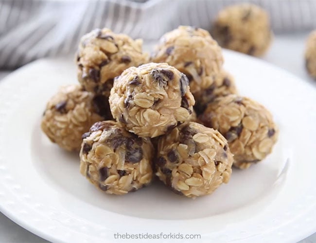 No Bake Peanut Butter Oatmeal Balls