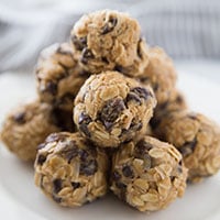 Peanut Butter Oatmeal Ball Recipe