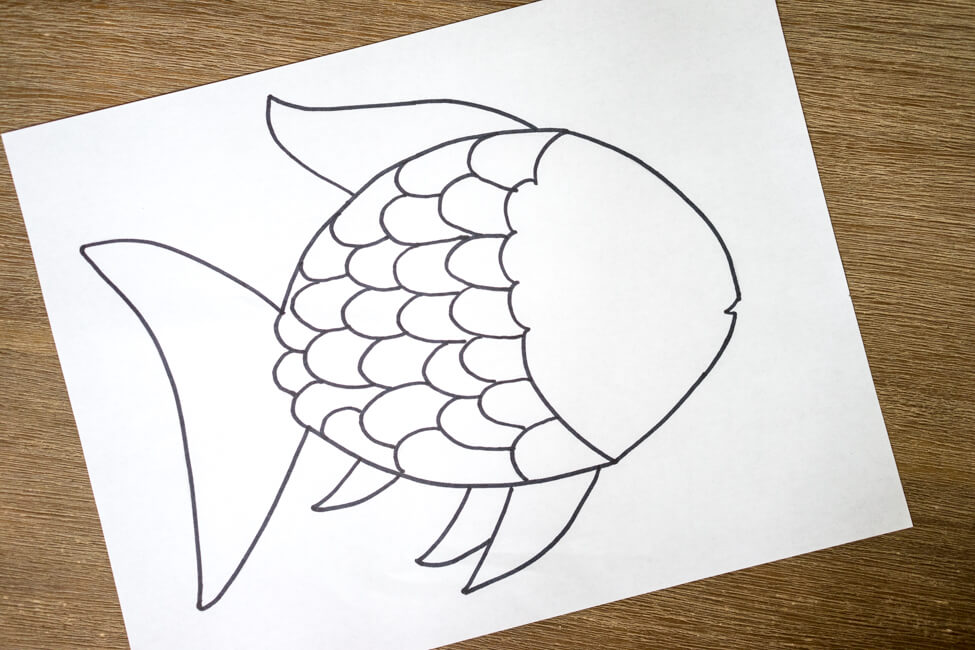 Have Your Kids Read The Rainbow Fish Book Check Out This Easy And Fun 