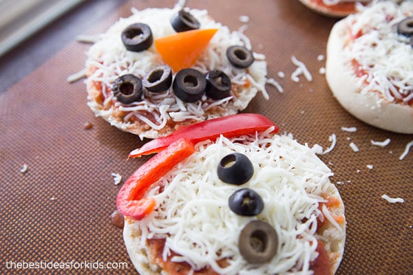 English Muffin Mini Pizzas