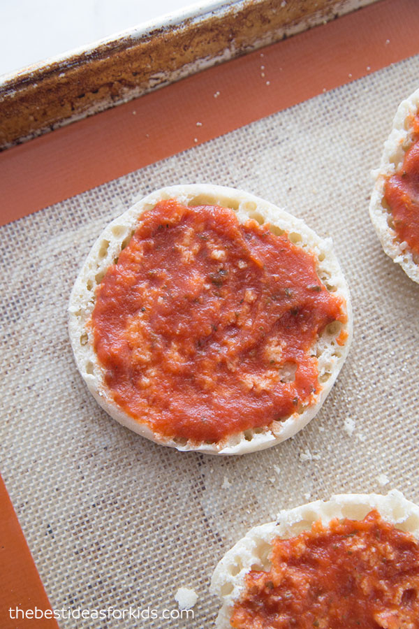 Healthy English Muffin Pizza