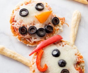 Snowman Pizzas for Kids