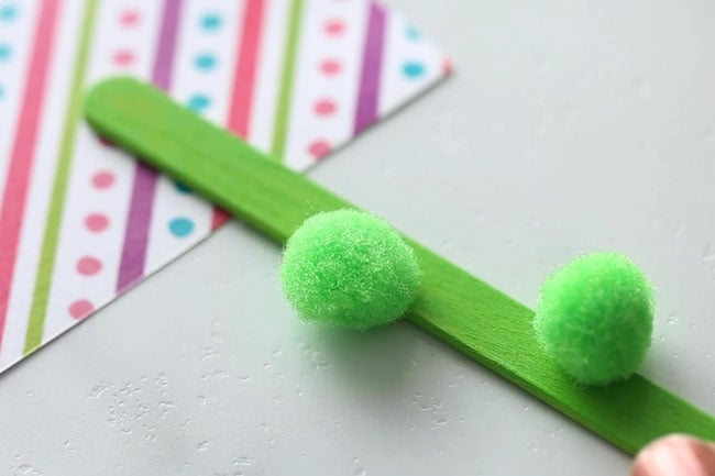 Paint Popsicle Stick Green