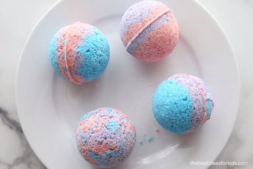 Let the bath bombs dry overnight
