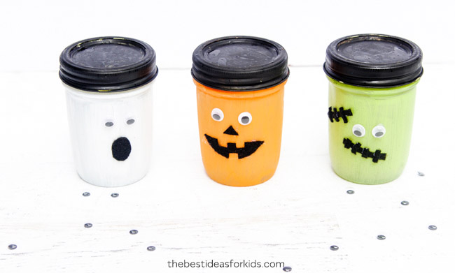 Halloween mason jars craft