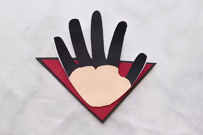 How to Make a Handprint Vampire Card