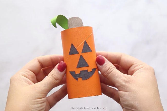 Craft With A Child For Halloween From Rolls Of Toilet Paper And Colored  Paper. Step-by-step Instructions For Ready-made Crafts Stock Photo, Picture  and Royalty Free Image. Image 173547716.