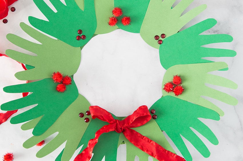 Handprint Christmas Wreath Craft For Kids | vlr.eng.br