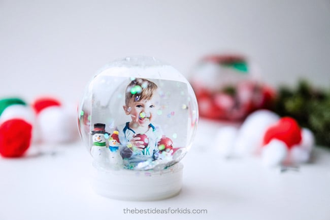 How to make a snow globe