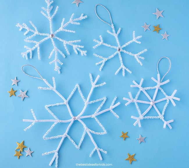 Pipe Cleaner Snowflakes DIY