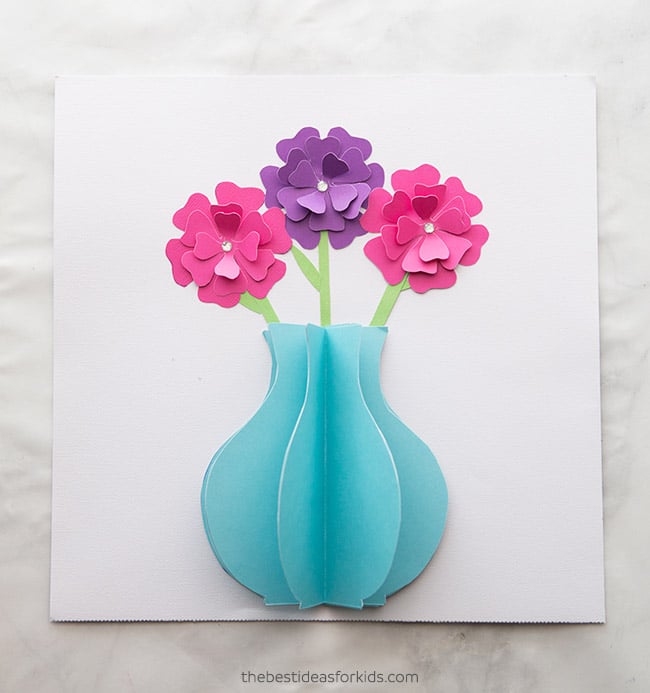 25+ Simple Flower Crafts Made with Real Flowers