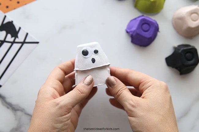 Ghost Egg Carton Craft