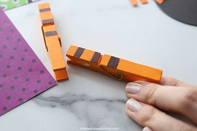 Paint Clothespins for Witch Legs
