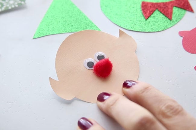 Elf Make Face Clothespin Craft