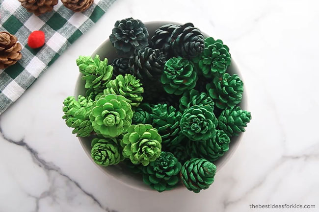 Paint Pine cones for Pine cone Wreath