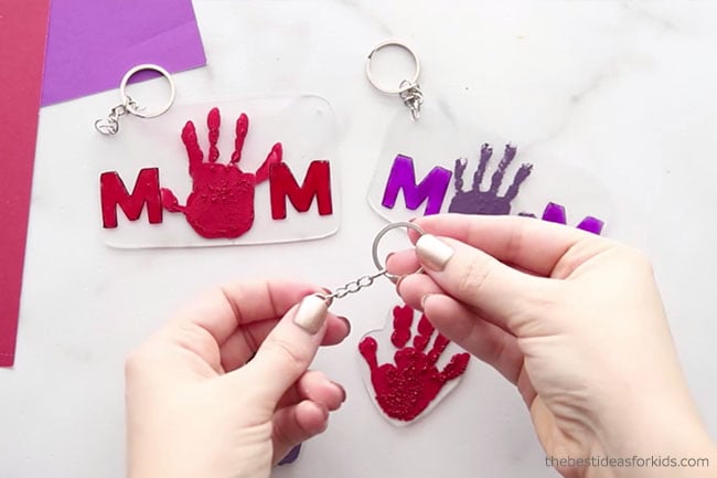 Add keychain to handprint shrinky dink