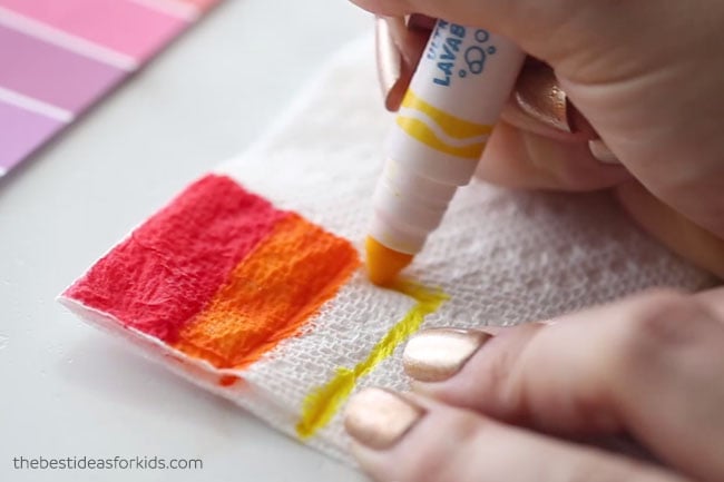Draw Colors on Paper Towel