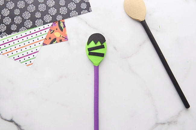 Add Black Felt to Frankenstein Spoon