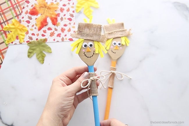 Wooden Spoon Scarecrow Craft for Kids