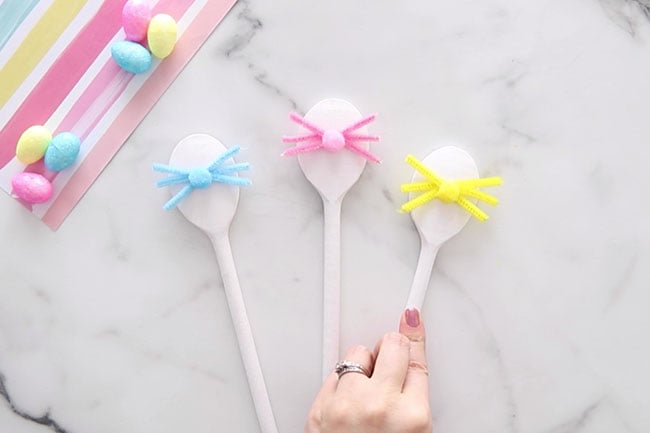 Glue Pom Pom to Spoon