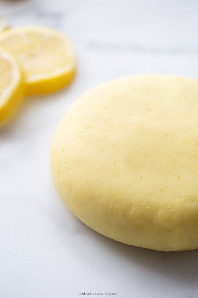 Lemon Scented Playdough Recipe