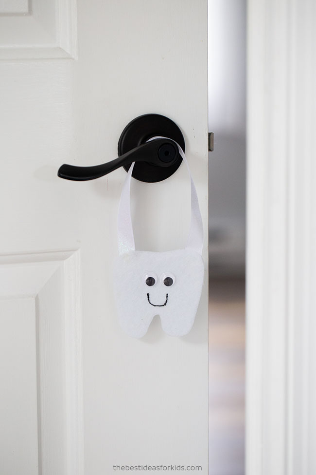 Tooth Fairy Door Hanger DIY