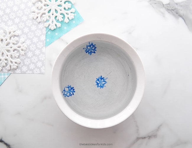 Dry Erase Snowflake Experiment