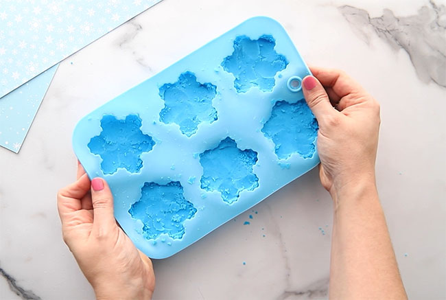 Fill Snowflake Molds