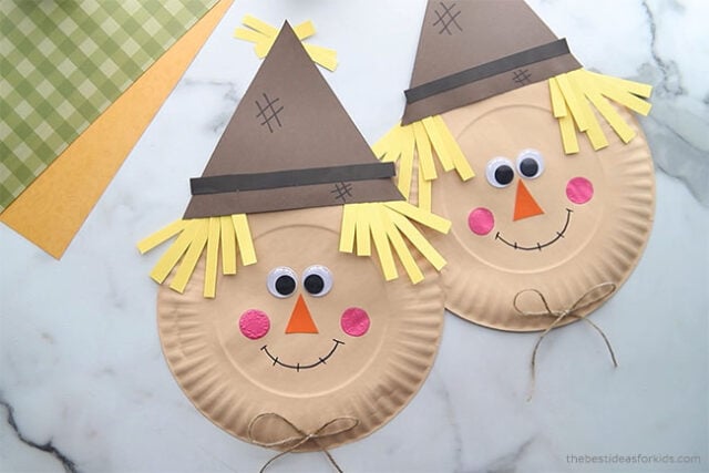 Paper sales plate scarecrow
