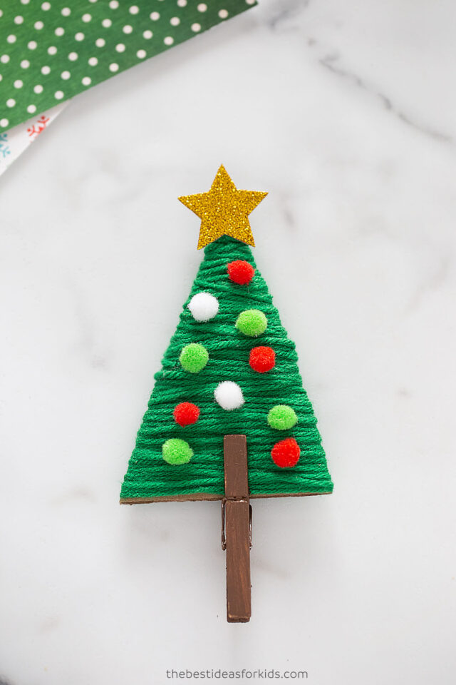 Yarn-Wrapped Christmas Tree Craft