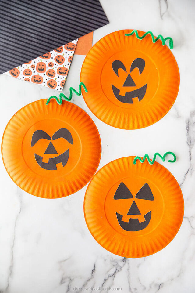 Paper Plate Pumpkin Craft