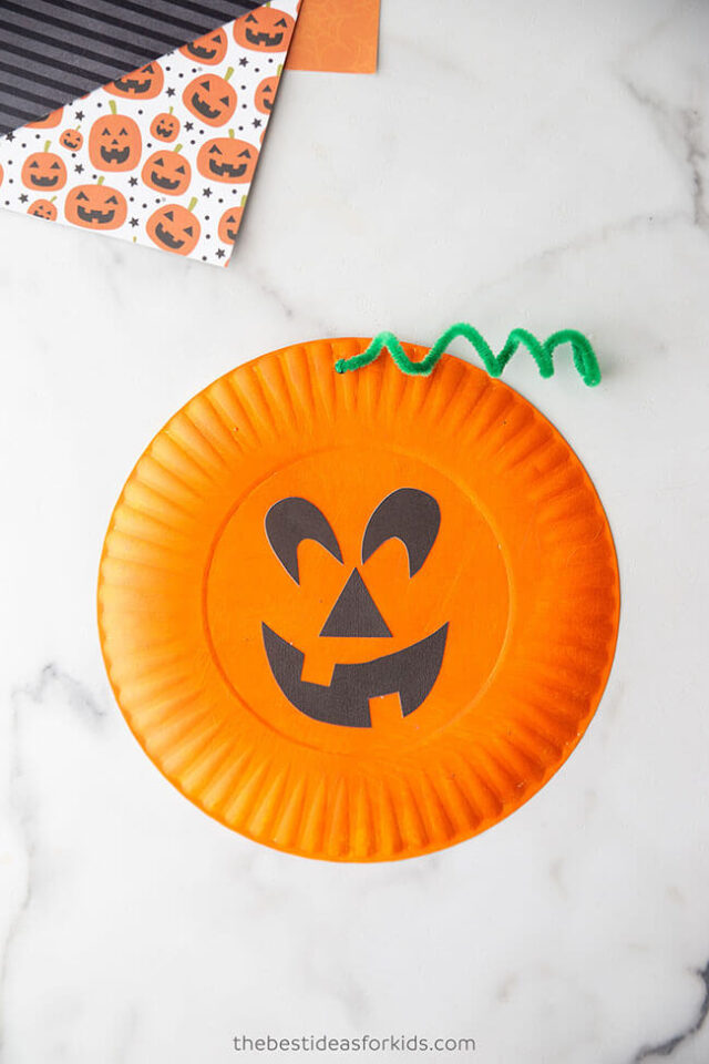 Pumpkin Paper Plate Craft