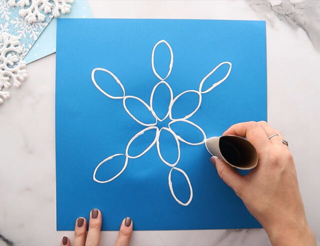 Make Snowflake with Paper Roll