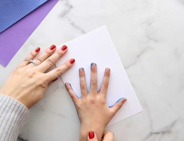 Make Handprint on Paper