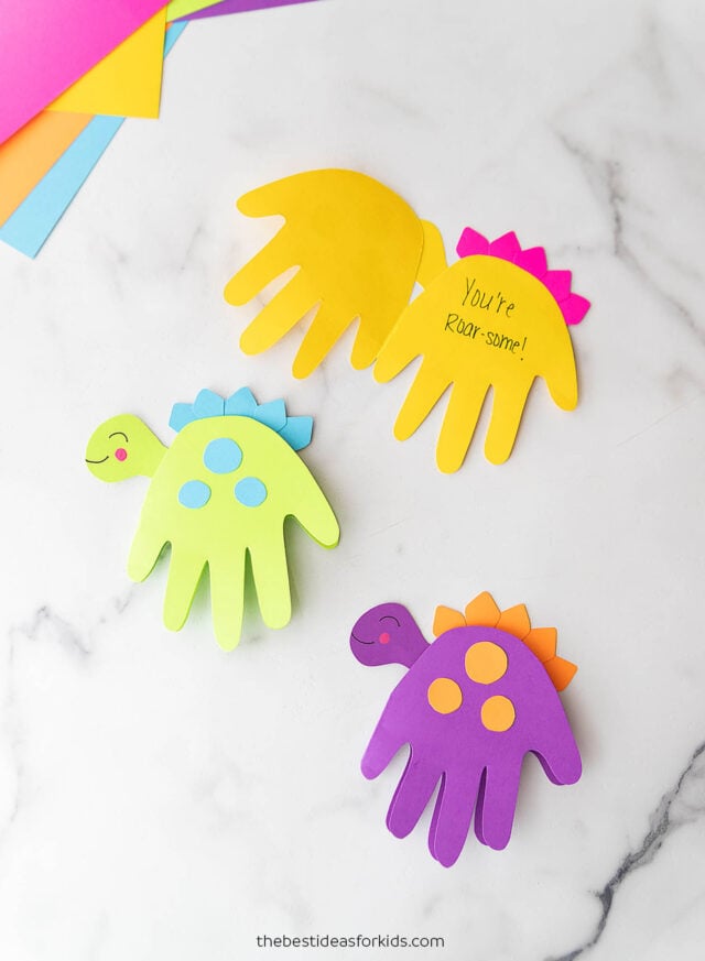 Roarsome Christmas / Dinosaur Handprint / Baby Toddler Kids -  Portugal