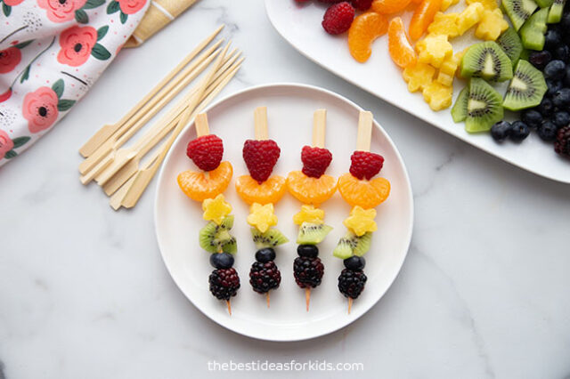 How to Make Fruit Skewers