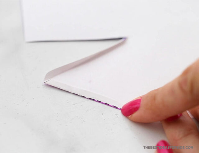 Fold on glue lines