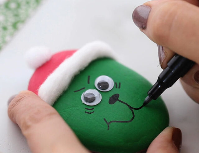 Draw on Grinch Face