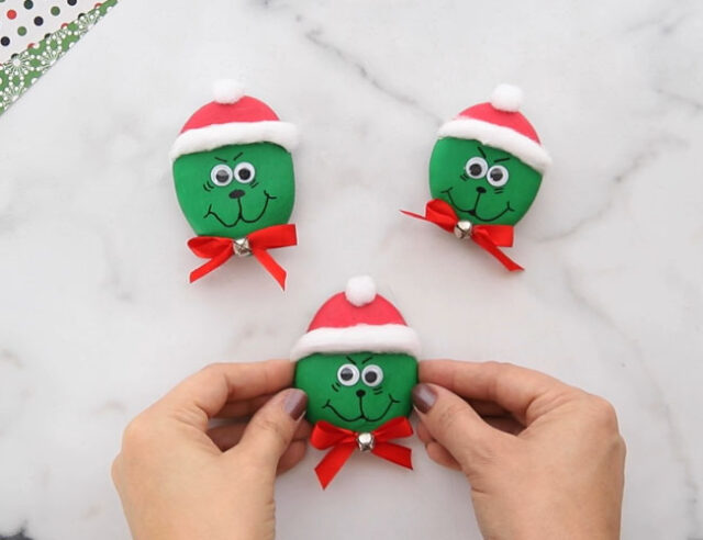 How to Make Grinch Rocks