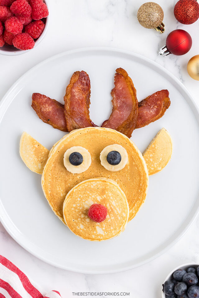 How to Make Reindeer Pancakes