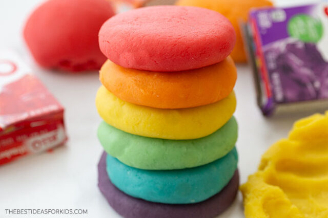 Homemade Playdough with Jello