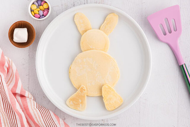 easter bunny pancake with feet