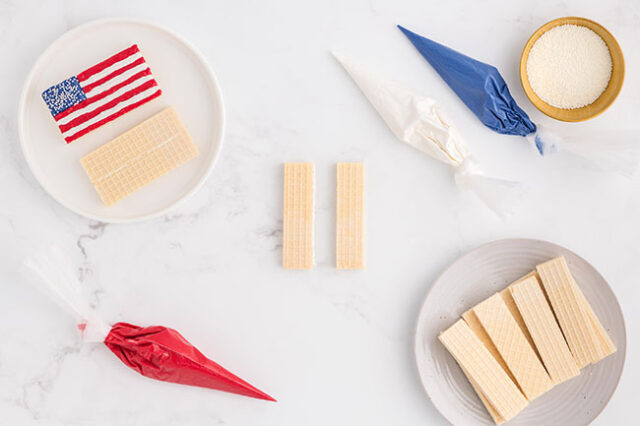 Attaching cookies together
