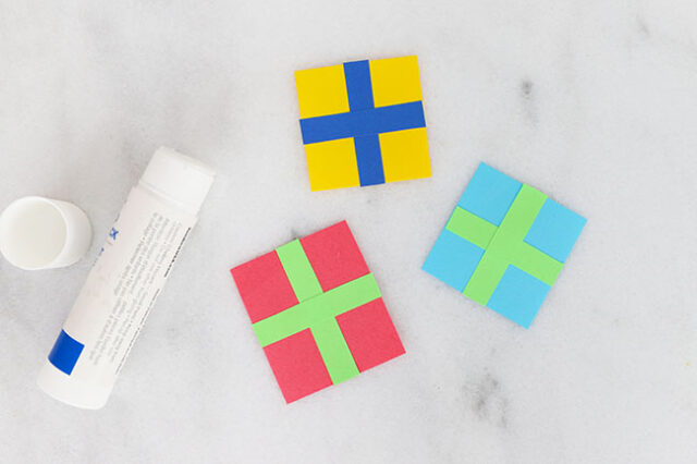 Glue presents together