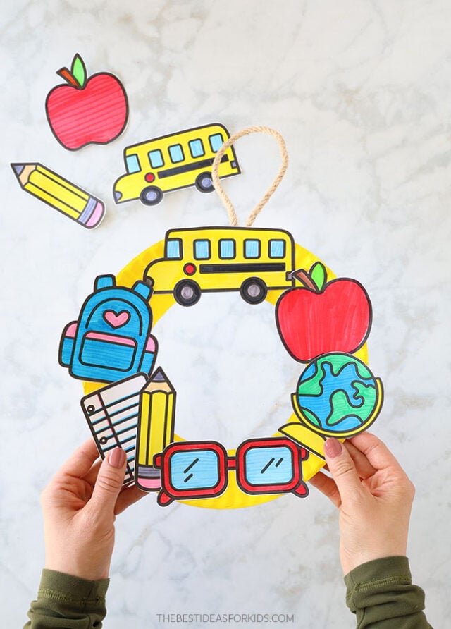 Free Printable Back to School Wreath