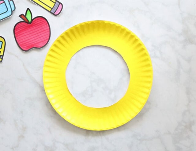 Paint Paper Plate for Wreath