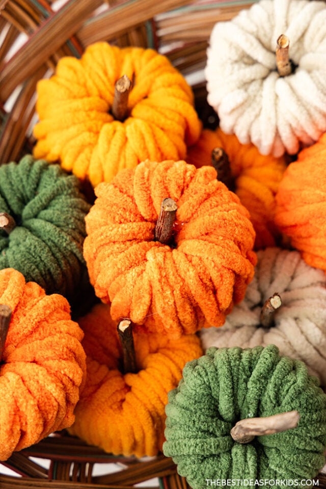 DIY Chunky Yarn Pumpkins
