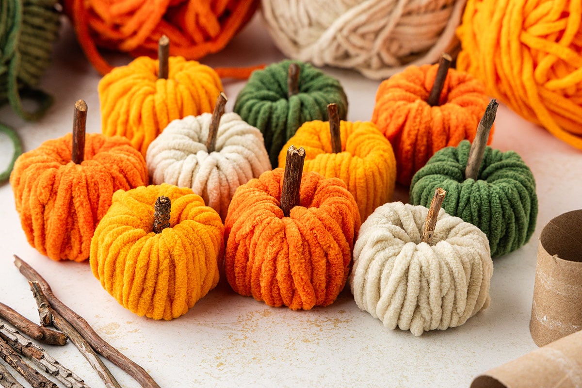 Paper Roll Yarn Pumpkins - The Best Ideas for Kids